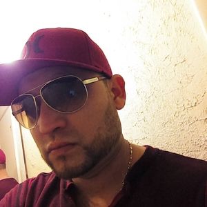 Meet your Posher, Luis